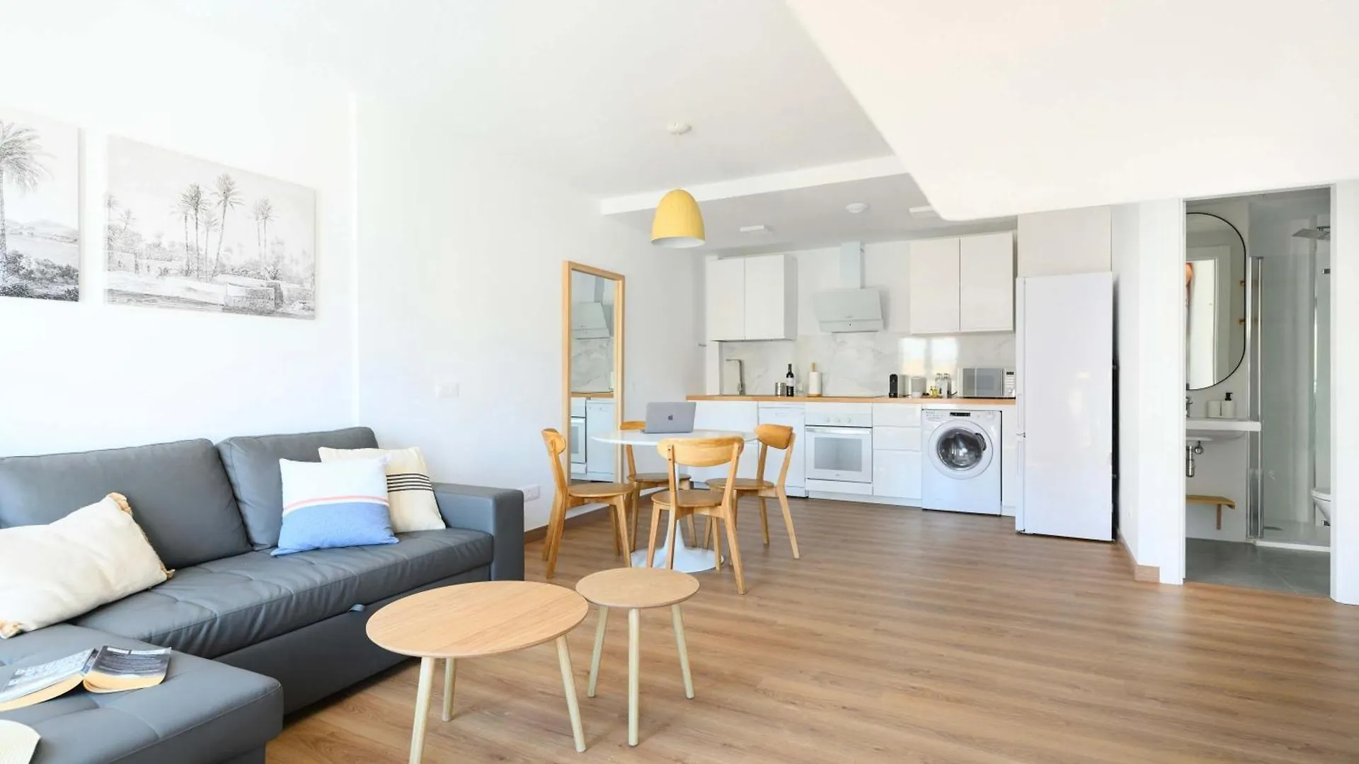 Brand New Spacious Duplex 100M From The Beach Las Palmas de Gran Canaria Spain